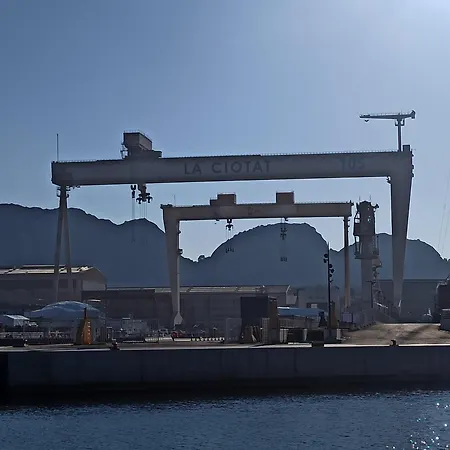 Apartment Bay View - - Wifi- Host Provence