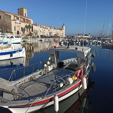 Bay View - - Wifi- Host Provence Apartment