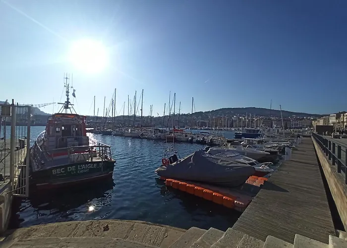 Bay View - - Wifi- Host Provence Apartment La Ciotat
